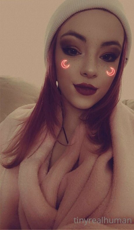 Tinyrealhuman OnlyFansリークヌード写真