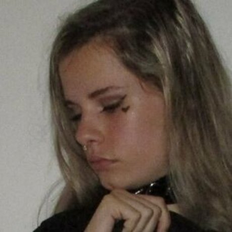 Nahá fotka uniklých OnlyFans od Sunflowernympho