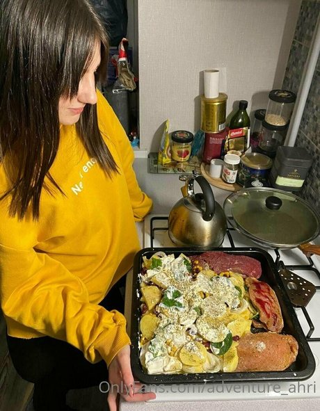 Adventureahri naked leaks OnlyFans pic