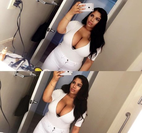 Nagie wyciekłe zdjęcie OnlyFans od Gabrielle Logan