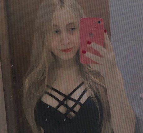 Giihalbino OnlyFansリークヌード写真