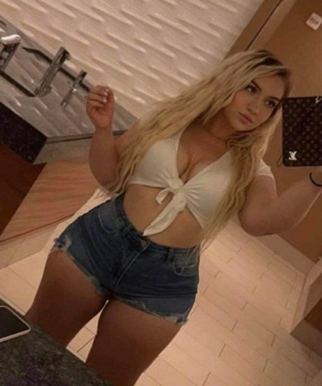 Kattykatt214 OnlyFansリークヌード写真