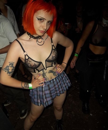 Alasti lekkinud OnlyFans-i pilt Doalr