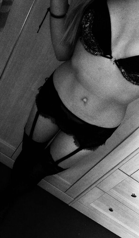 Alaston vuotanut OnlyFans-kuva Katherine Bray