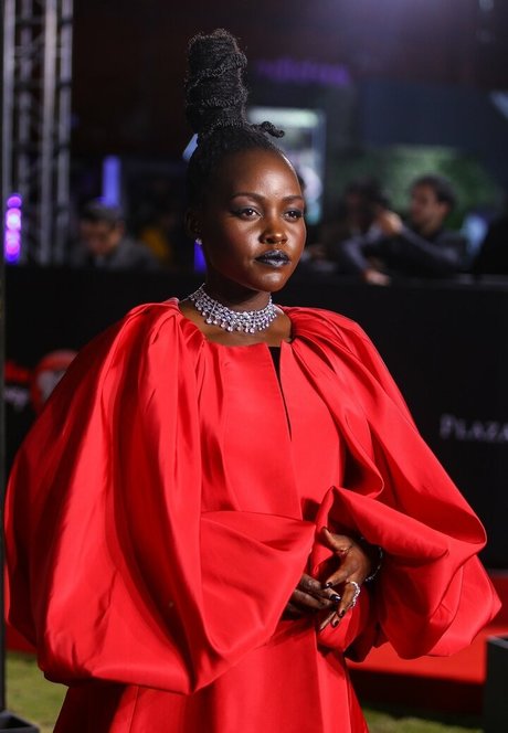 Foto desnuda filtrada de OnlyFans de Lupita Nyongo