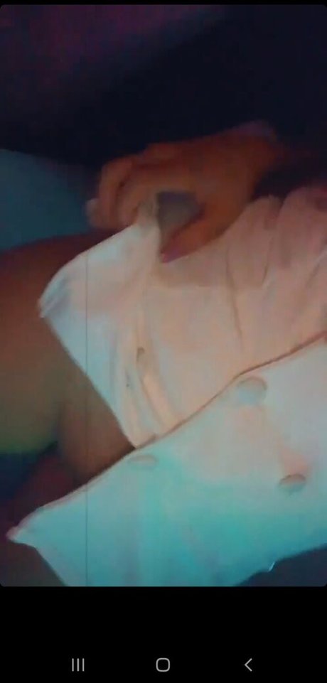 Ariela Chalhoub OnlyFans泄露裸照