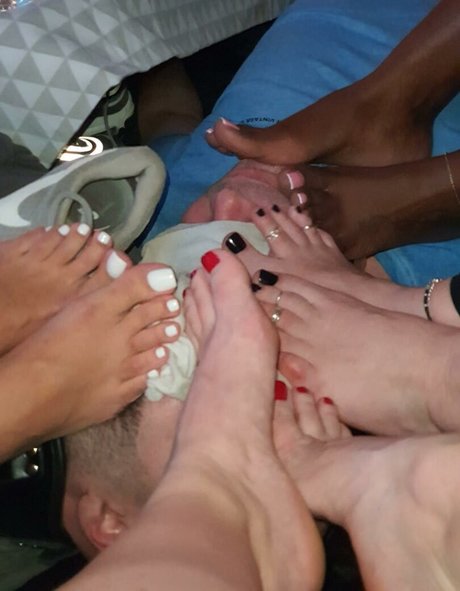 Foto nua vazada do OnlyFans de Deliciousdutchfeet