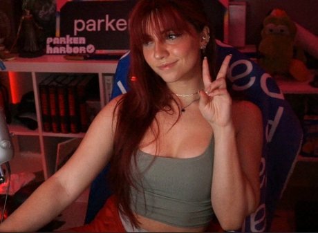 Alaston vuotanut OnlyFans-kuva Parkenharbor