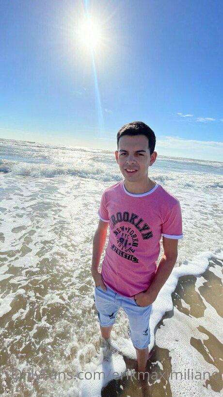 Nahá fotka uniklých OnlyFans od Erikmaximiliano