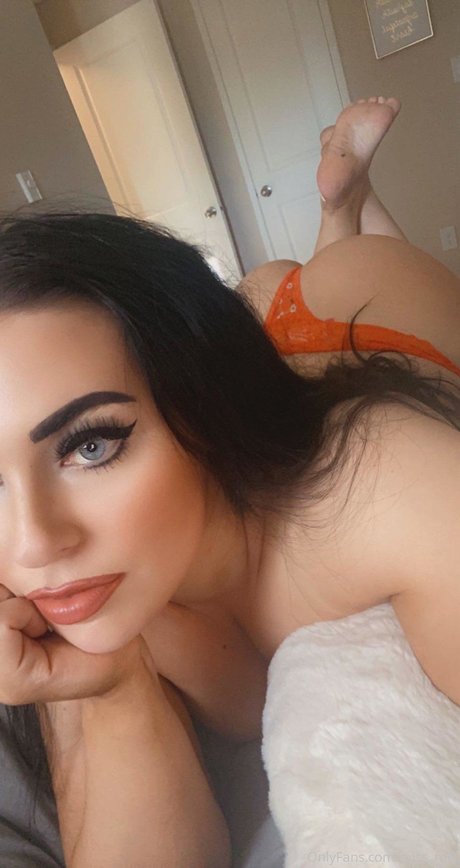 Обнаженная фотография утечки OnlyFans от Missmilf