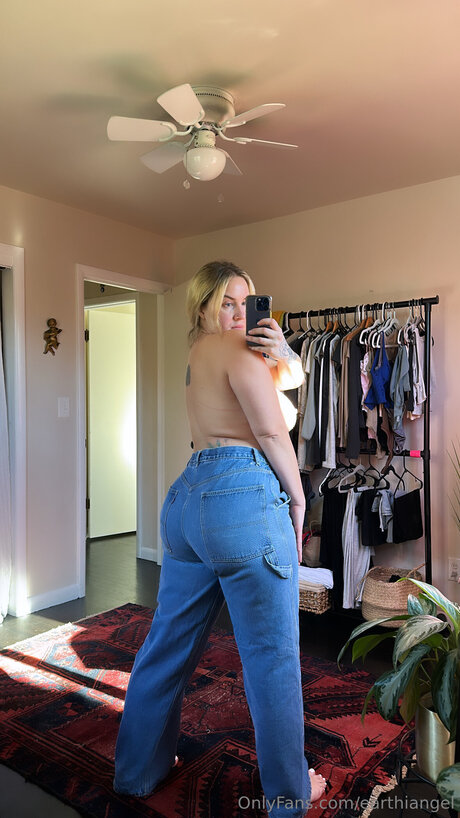 Earthiangel OnlyFansリークヌード写真