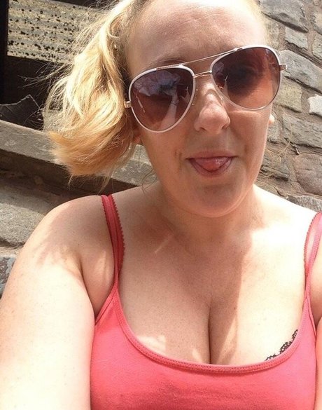 Nahá fotka uniklých OnlyFans od Lea Lea