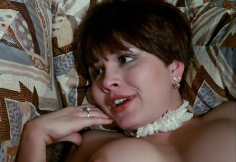 Desiree Cousteau OnlyFansリークヌード写真