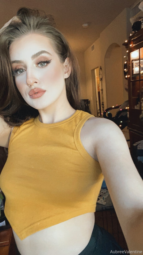 Aubree Valentine OnlyFansリークヌード写真