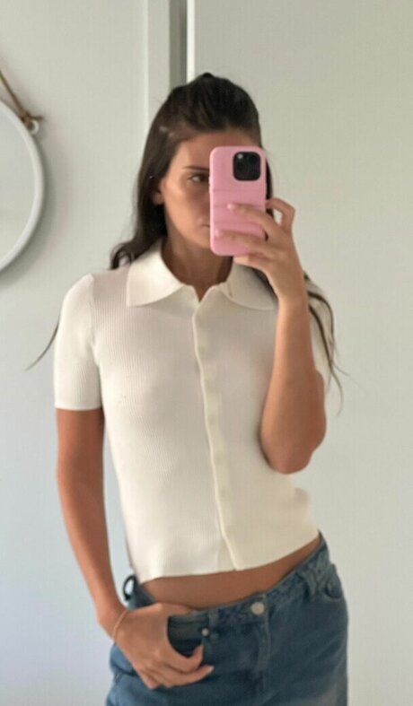 Carla Bezanson naked leaks OnlyFans pic