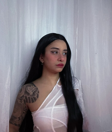 Alasti lekkinud OnlyFans-i pilt Lightluno