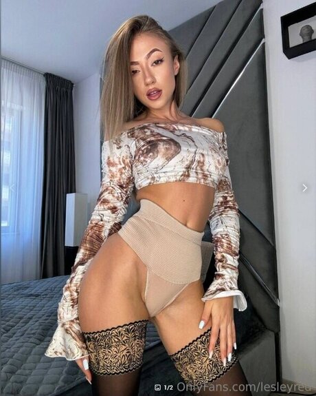 Naakte gelekte OnlyFans-foto van Lesleyred