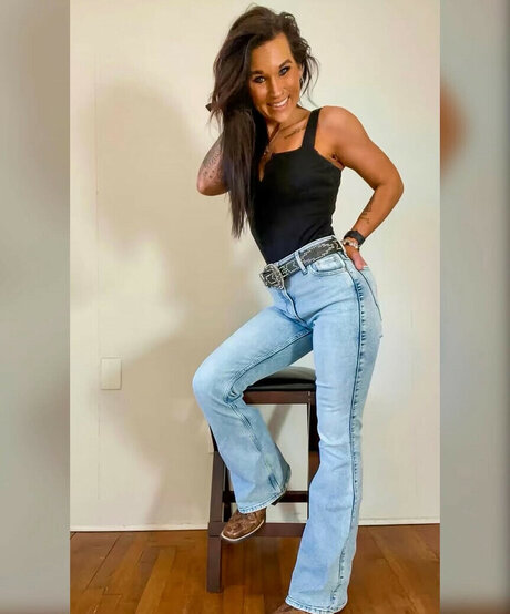 Madzrae92 OnlyFansリークヌード写真