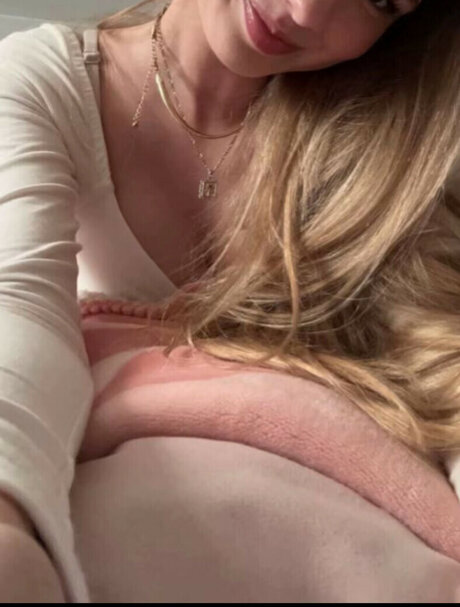 Mayazrv OnlyFansリークヌード写真