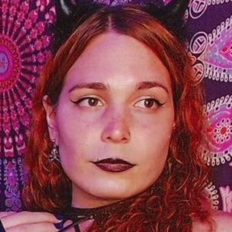 Naakte gelekte OnlyFans-foto van Catnessa