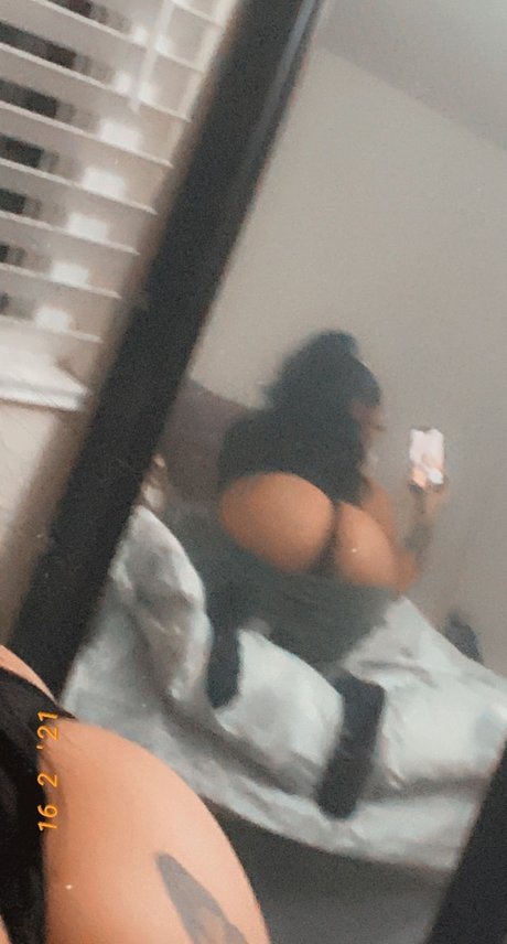 Nahá fotka uniklých OnlyFans od Melo