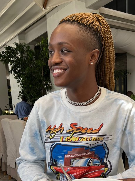 Foto di nudo di fuga di OnlyFans di Sima Nevhuhulwi