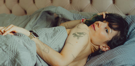 Foto di nudo di fuga di OnlyFans di Marianne 