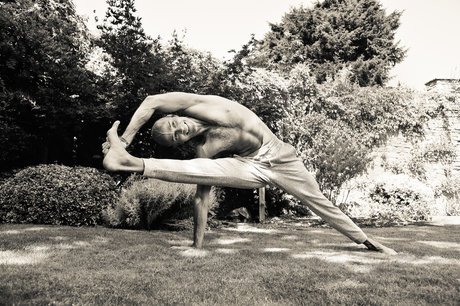 Mensnudeyogauk OnlyFans泄露裸照