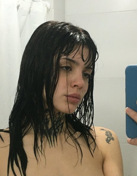 Trampalucifer OnlyFansリークヌード写真