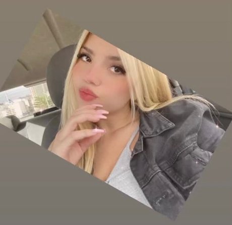 Обнаженная фотография утечки OnlyFans от Natalie Camila