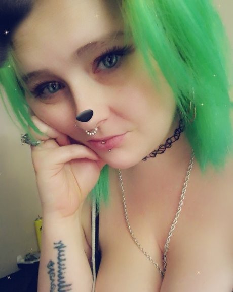 Nahá fotka uniklých OnlyFans od Curvy G