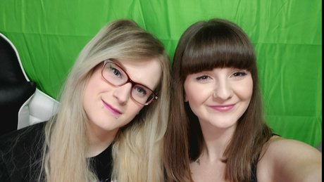 Photo nue de fuite OnlyFans de Autumn And Violet