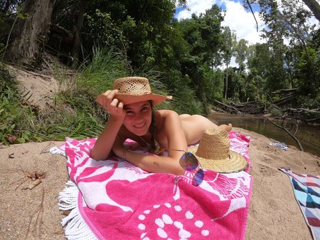 Angela naked leaks OnlyFans pic