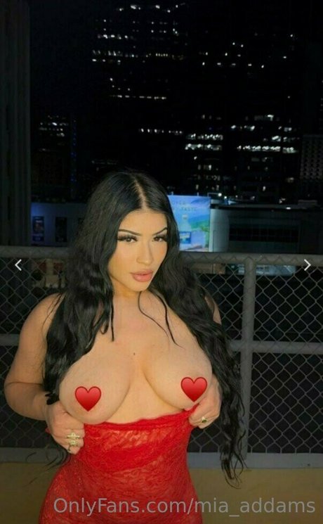 Miaaddams naked leaks OnlyFans pic