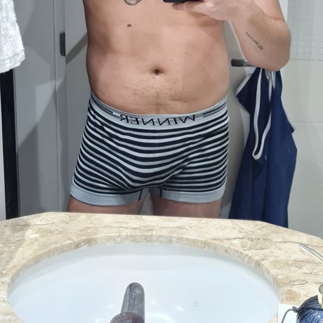 Foto di nudo di fuga di OnlyFans di Orlando Bensi