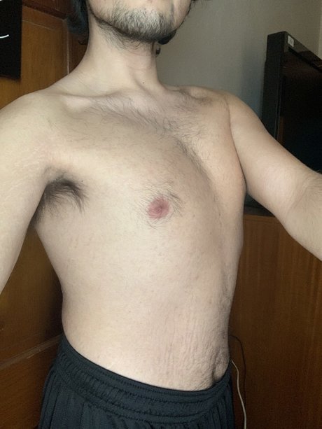 Dominik Perez OnlyFansリークヌード写真