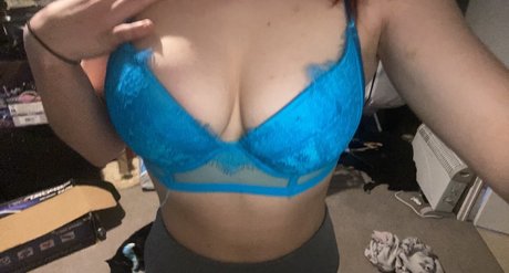 Annya OnlyFansリークヌード写真