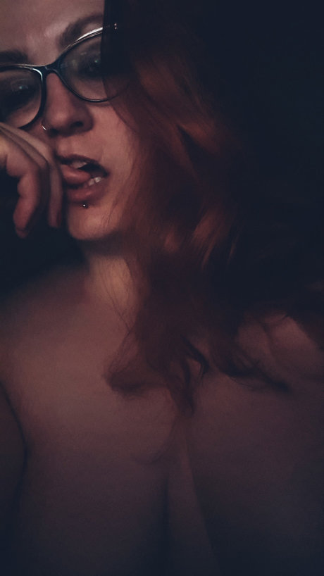 Phoenix OnlyFans 유출 누드 사진