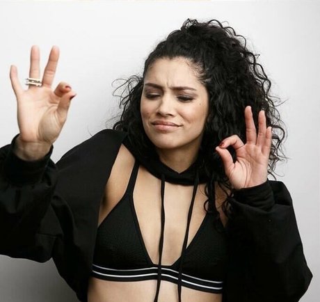 Naakte gelekte OnlyFans-foto van Miranda Rae Mayo