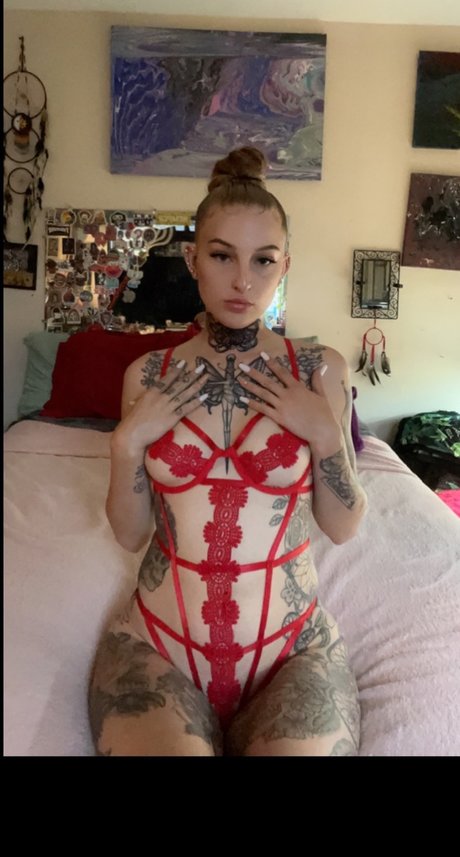 Queen OnlyFansリークヌード写真