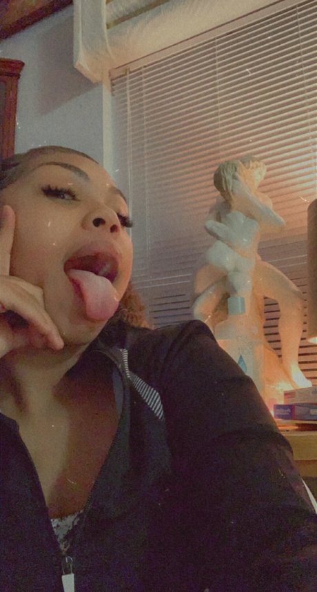 Photo nue de fuite OnlyFans de Queen