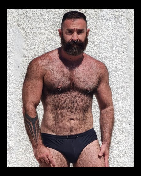 Rob Hairy OnlyFans 유출 누드 사진
