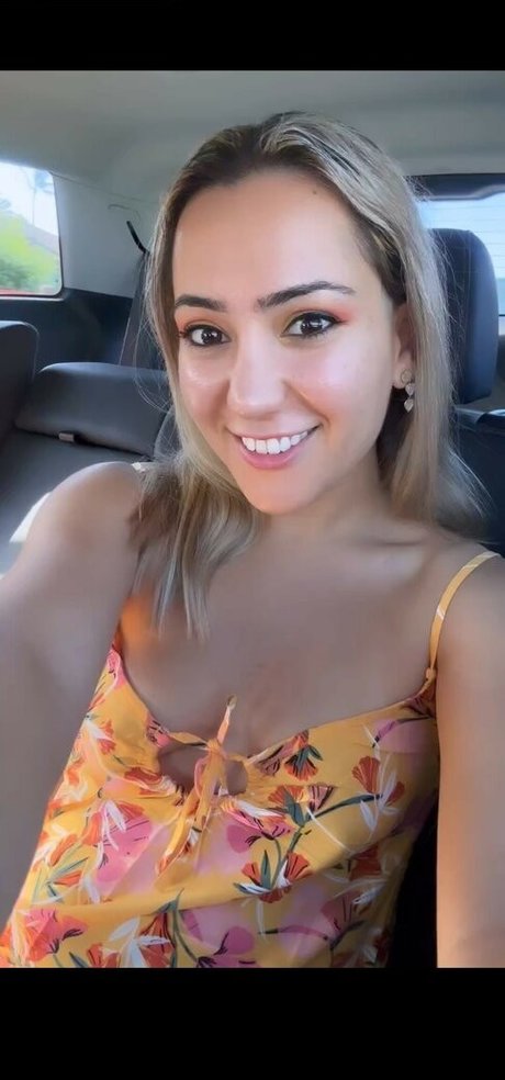 Nacktes geleaktes OnlyFans-Foto von Selina Amini