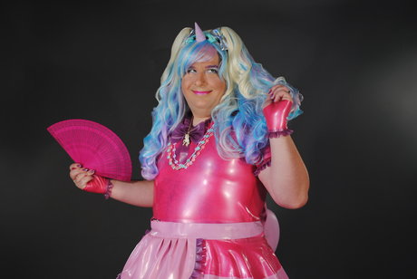 Naakte gelekte OnlyFans-foto van Sailor Bear Zodar