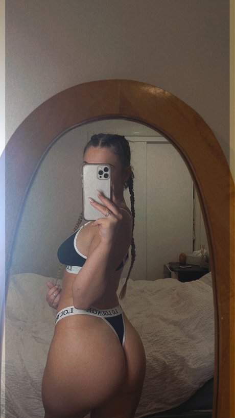 Photo nue de fuite OnlyFans de Maddison