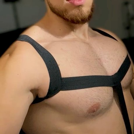Foto desnuda filtrada de OnlyFans de Camilo Pinzn