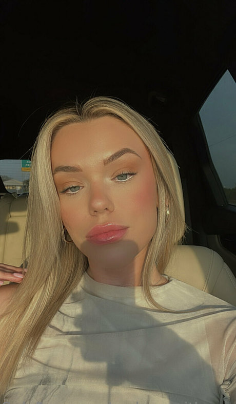 Makeupwithmeredithh OnlyFans泄露裸照