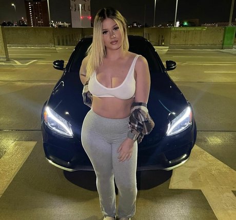 Обнаженная фотография утечки OnlyFans от Itzlillybby