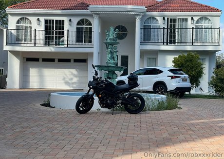 Naken läckt OnlyFans-bild av Robxxxrider