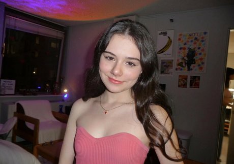 Julia Antonelli OnlyFansリークヌード写真